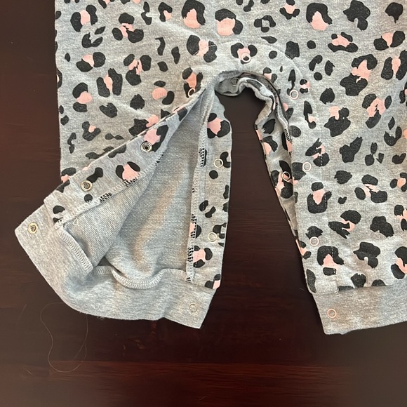 Mini Heroes Onesie with Headband 18M - Picture 3 of 9